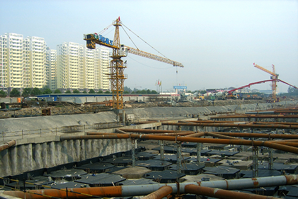  武汉市将军路三期还建楼桩基地下室工程